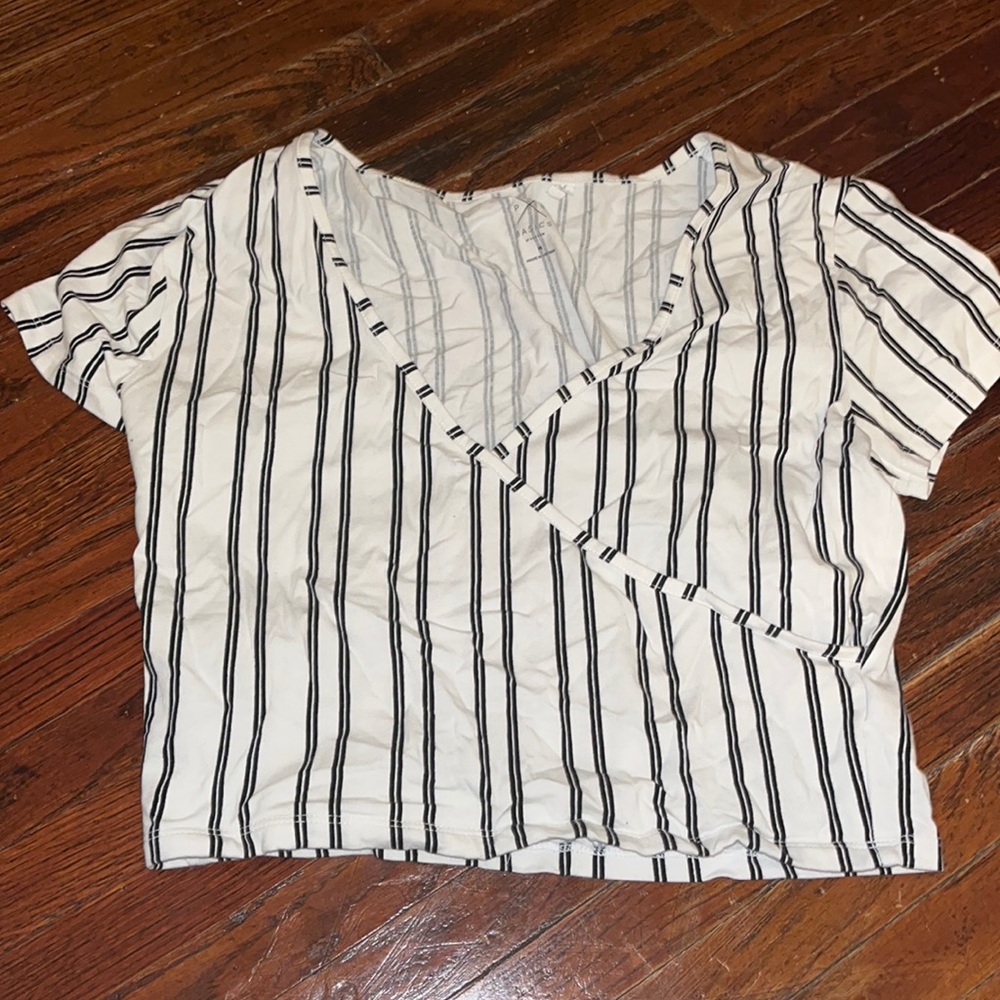 Criss cross striped crop top